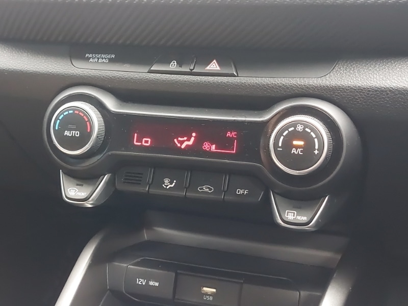 Used Kia Stonic 2023 for sale - 76160534: Photo 17