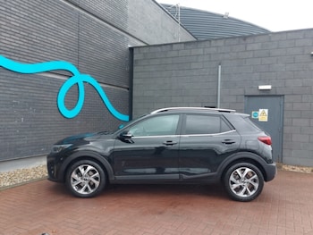 Used Kia Stonic 2023 for sale - 76160534: Photo
