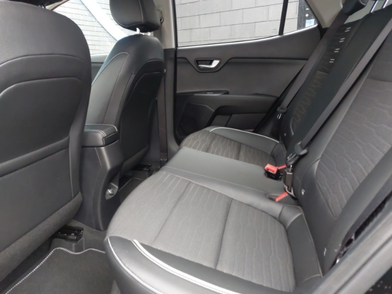 Used Kia Stonic 2023 for sale - 76160534: Photo 6