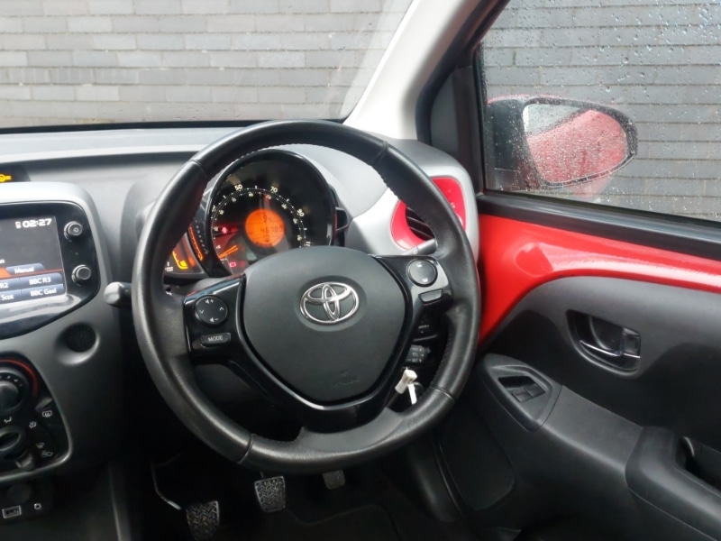 Used Toyota AYGO 2018 for sale - 76974903: Photo 10