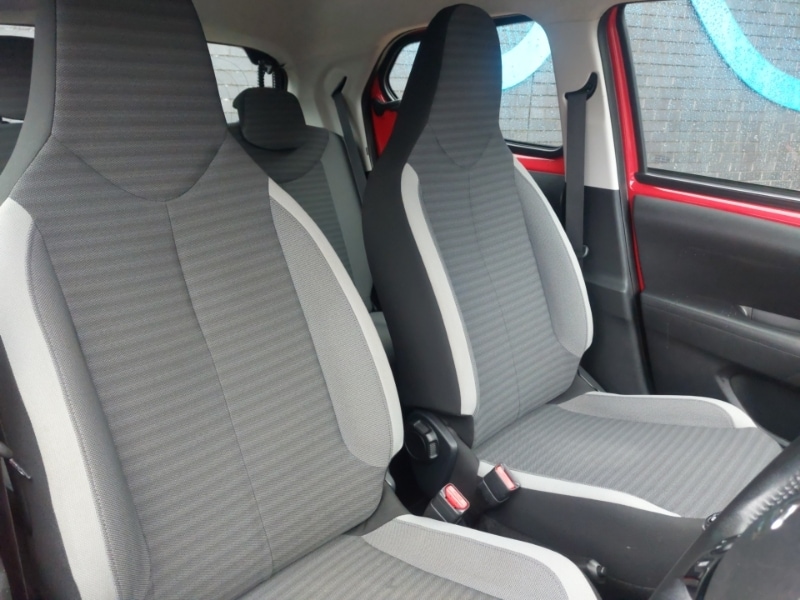 Used Toyota AYGO 2018 for sale - 76974903: Photo 13