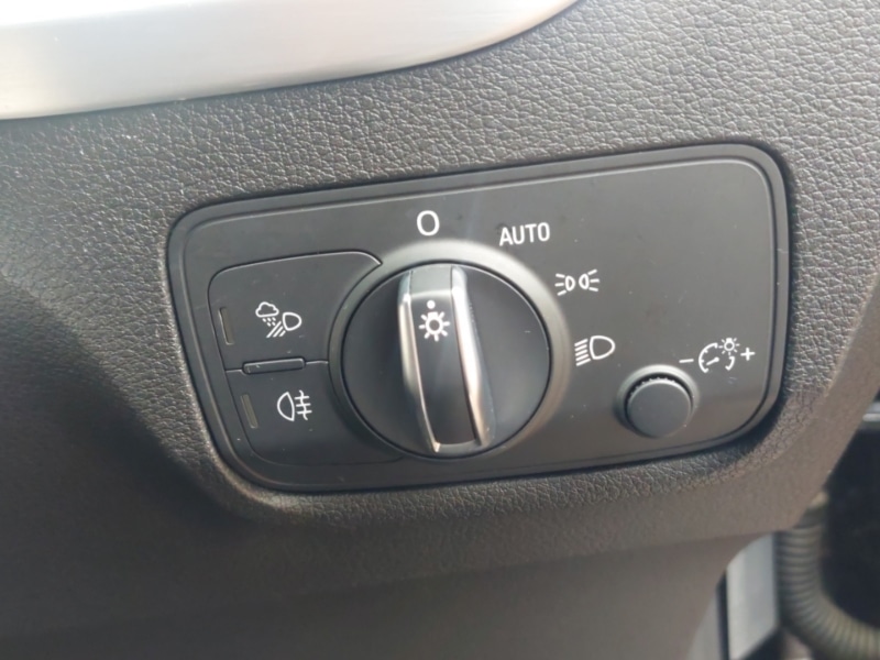 Used Audi Q2 2017 for sale - 76880309: Photo 13