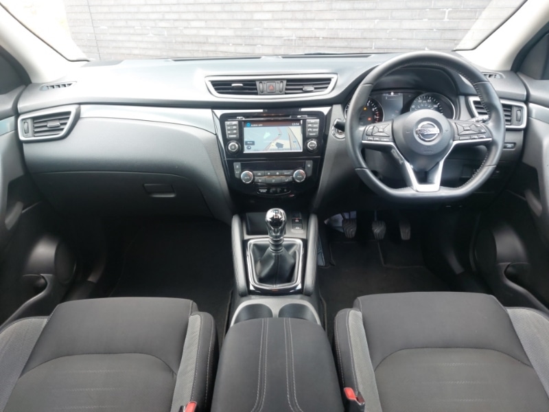 Used Nissan Qashqai 2018 for sale - 76348457: Photo 2