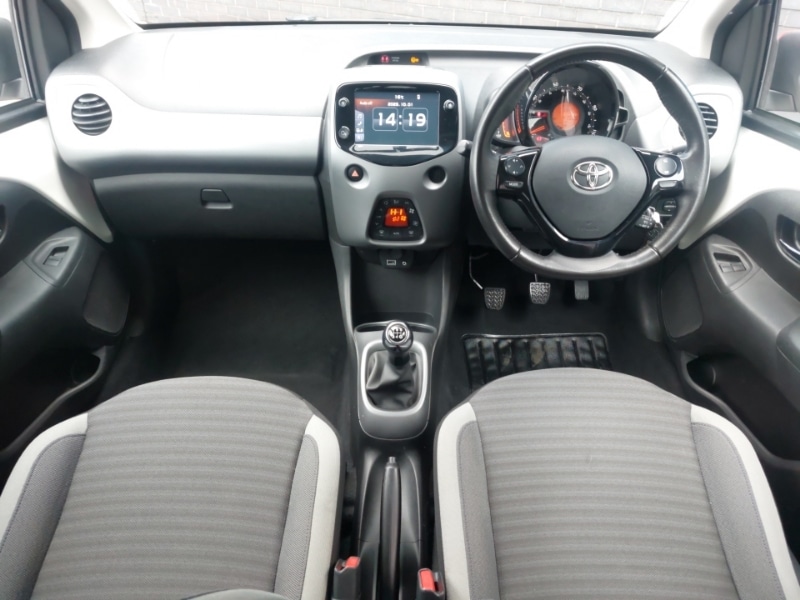 Used Toyota AYGO 2019 for sale - 76225890: Photo 2