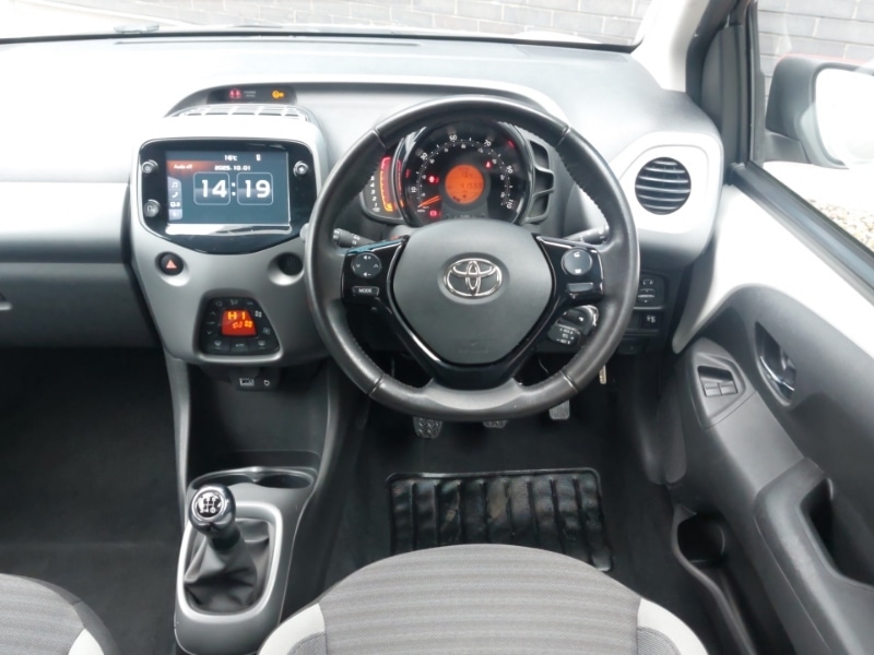 Used Toyota AYGO 2019 for sale - 76225890: Photo 7