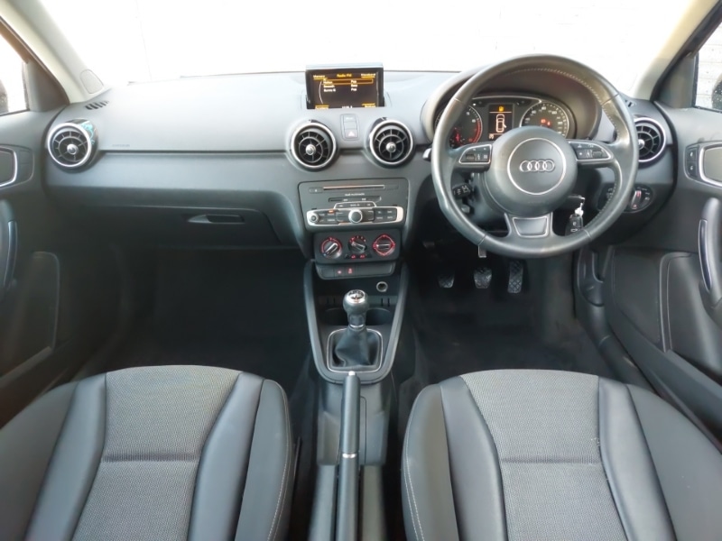 Used Audi A1 2018 for sale - 76066445: Photo 2