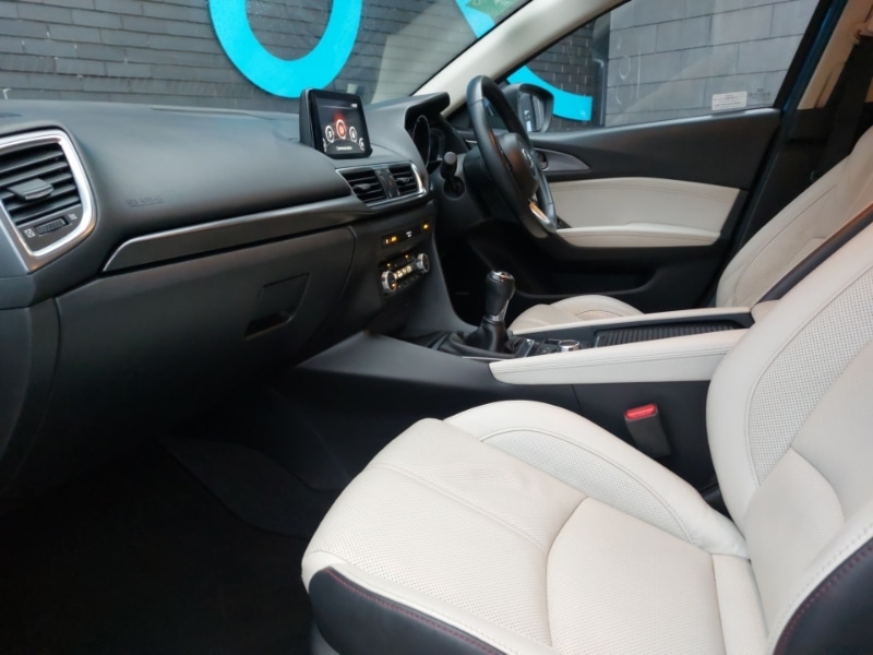 Used Mazda Mazda3 2018 for sale - 77173915: Photo 5