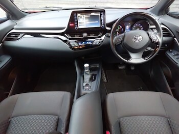 Used Toyota C-HR 2020 for sale - 77325330: Photo