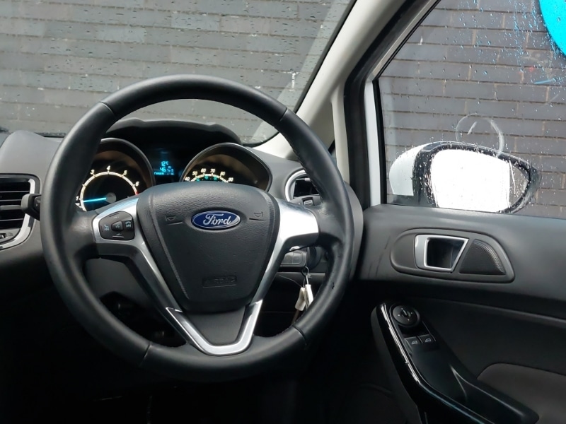 Used Ford Fiesta 2016 for sale - 76880334: Photo 10