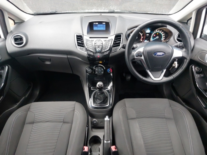 Used Ford Fiesta 2016 for sale - 76880334: Photo 2