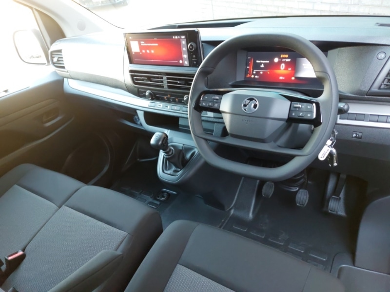 Used Vauxhall Vivaro 2024 for sale - 76721790: Photo 2