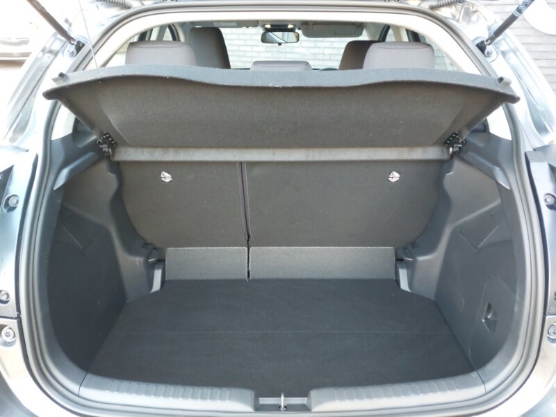 Used Mazda Mazda2 HYBRID 2024 for sale - 77197245: Photo 8