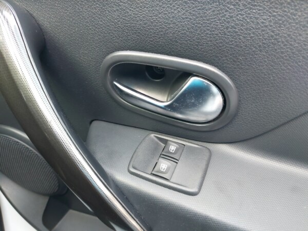 Used Dacia Sandero Stepway 2020 for sale - 76233327: Photo 18