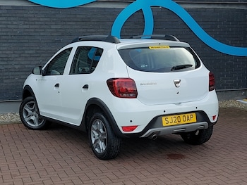 Used Dacia Sandero Stepway 2020 for sale - 76233327: Photo 3