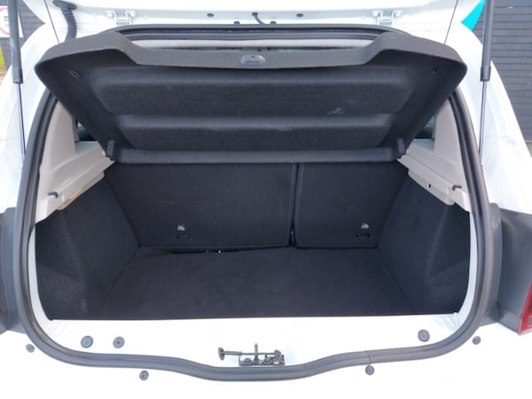 Used Dacia Sandero Stepway 2020 for sale - 76233327: Photo 8