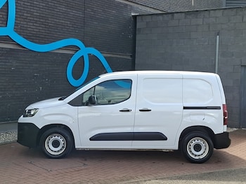 Used Citroen Berlingo 2024 for sale - 79382602: Photo