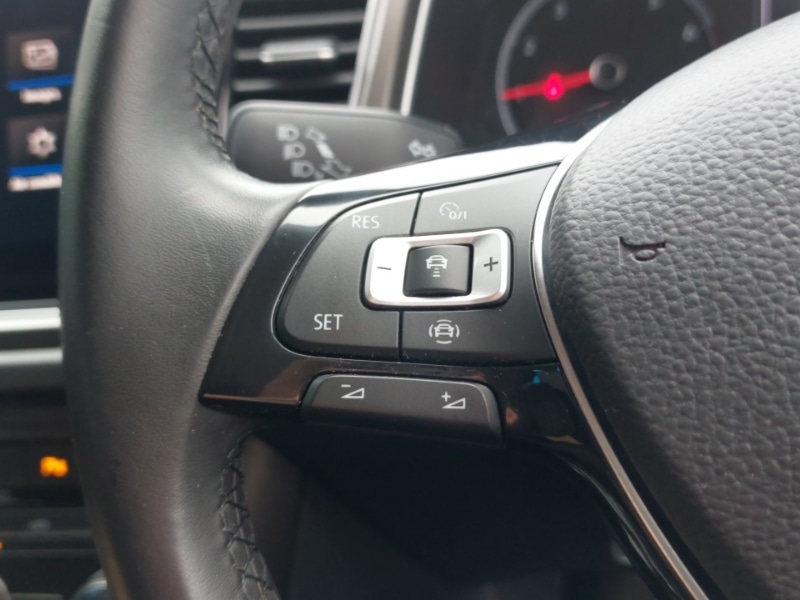 Used Volkswagen T-Roc 2018 for sale - 76506936: Photo 18