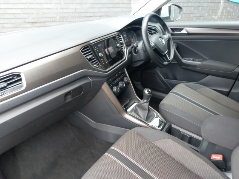 Used Volkswagen T-Roc 2018 for sale - 76506936: Photo 5