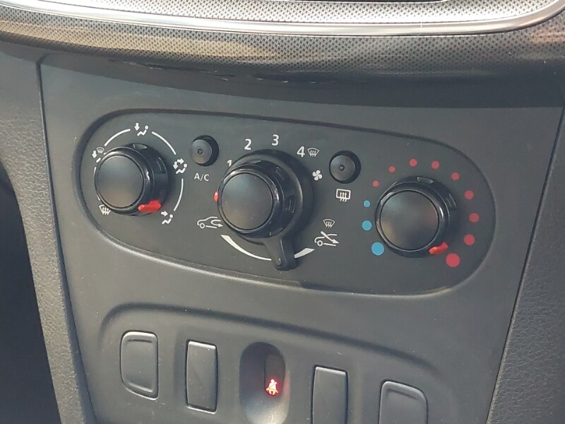 Used Dacia Sandero Stepway 2018 for sale - 77975035: Photo 15