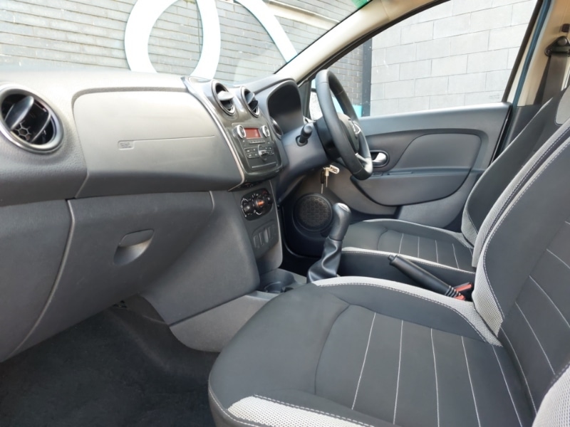 Used Dacia Sandero Stepway 2018 for sale - 77975035: Photo 5