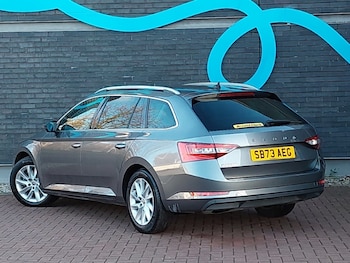 Used Skoda Superb 2023 for sale - 76707711: Photo