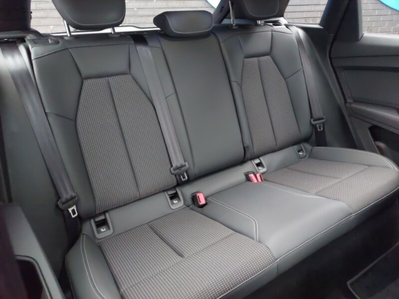 Used Audi Q4 e-tron 2023 for sale - 77761376: Photo 13