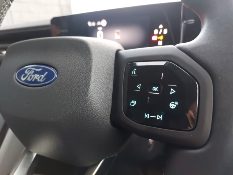 Used Ford Explorer 2025 for sale - 76906852: Photo 16