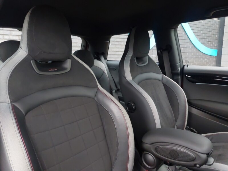 Used MINI Hatch 2023 for sale - 77299825: Photo 12