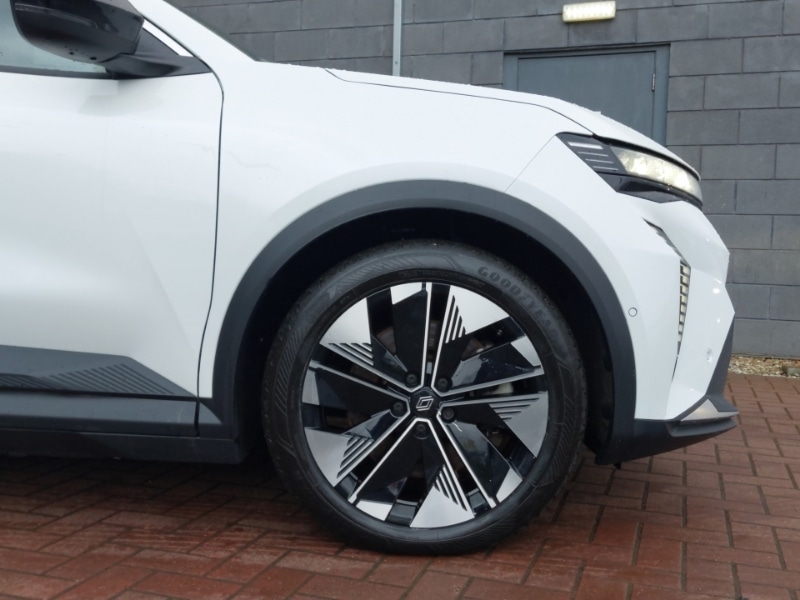 Used Renault Scenic E-Tech 2024 for sale - 77299861: Photo 14