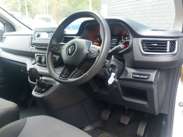 Used Renault Trafic 2022 for sale - 76160298: Photo 2