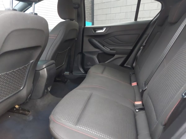Used Ford Focus 2022 for sale - 76297983: Photo 6