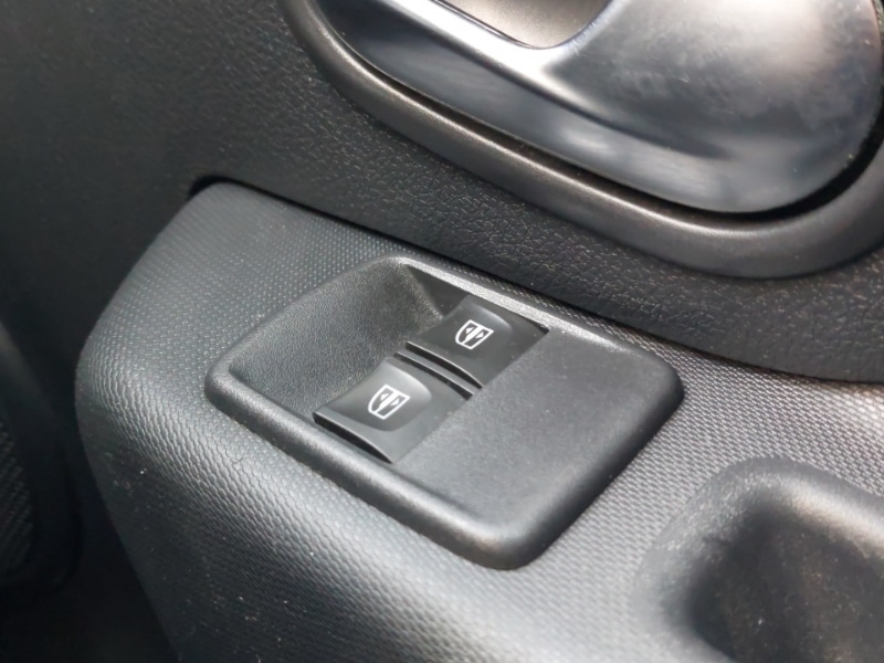 Used Dacia Sandero Stepway 2018 for sale - 77579934: Photo 16