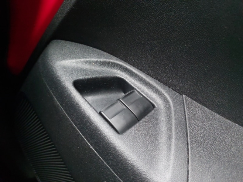 Used Toyota AYGO 2015 for sale - 77823101: Photo 18