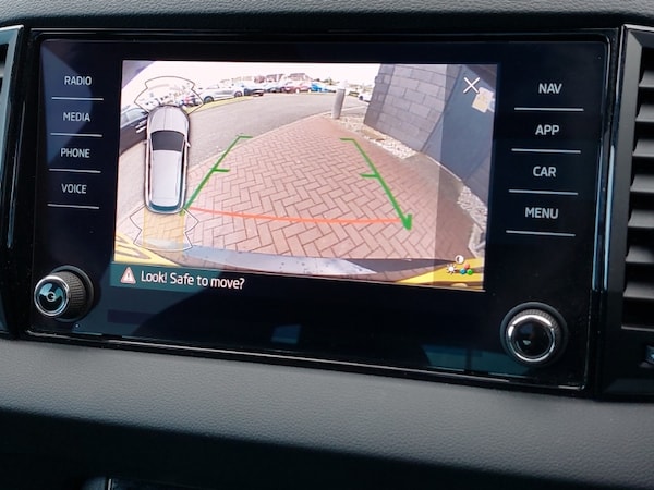 Used Skoda Karoq 2024 for sale - 76262125: Photo 10