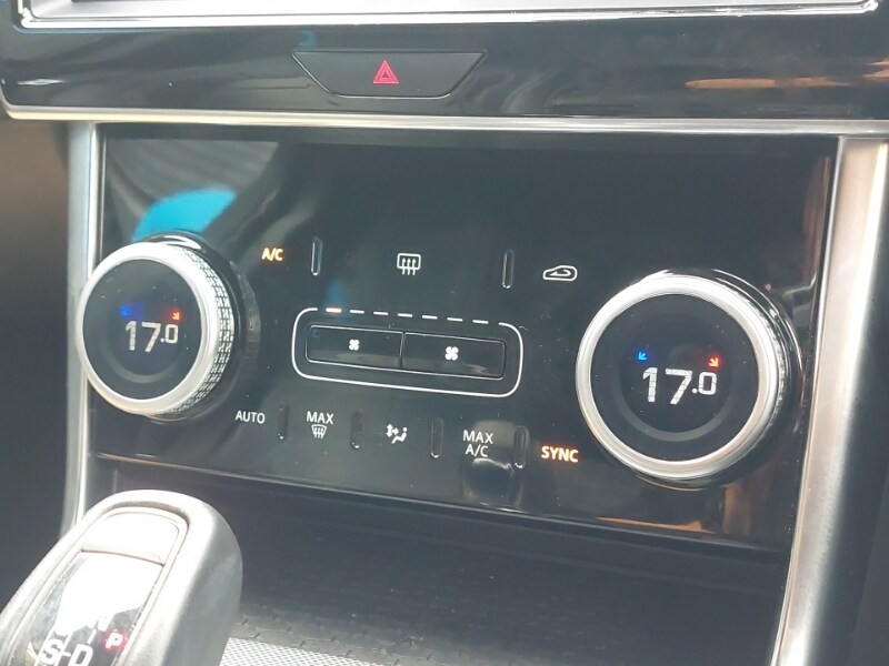 Used Jaguar XE 2020 for sale - 76579487: Photo 17