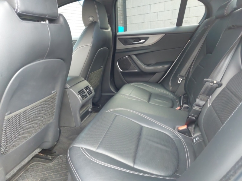 Used Jaguar XE 2020 for sale - 76579487: Photo 6