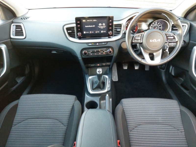 Used Kia Ceed 2023 for sale - 76414631: Photo 2