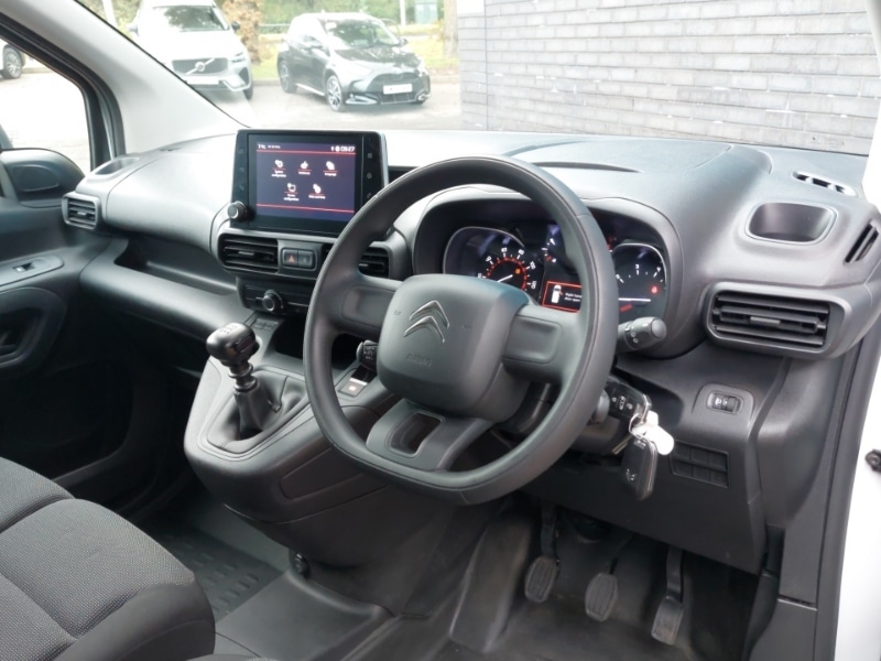 Used Citroen Berlingo 2024 for sale - 76736866: Photo 2