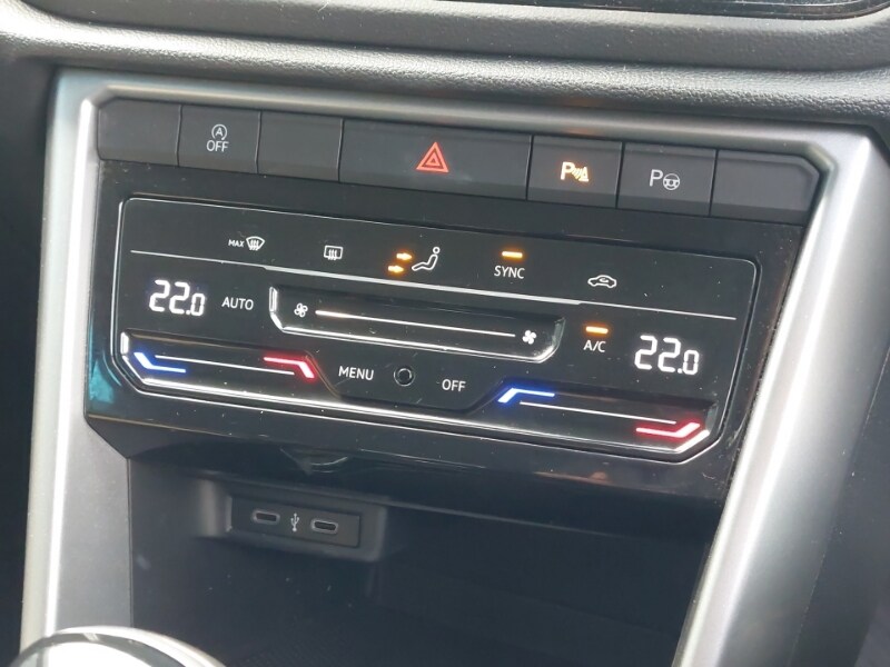 Used Volkswagen T-Roc 2022 for sale - 77272766: Photo 16