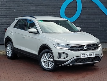 Used Volkswagen T-Roc 2022 for sale - 77272766: Photo