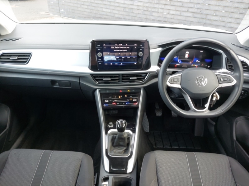 Used Volkswagen T-Roc 2022 for sale - 77272766: Photo 2