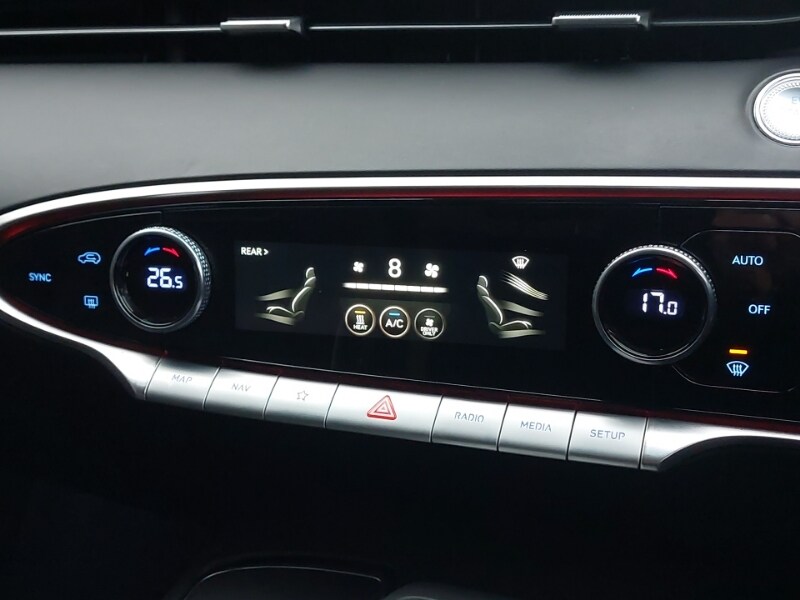 Used Genesis GV70 2023 for sale - 77907362: Photo 17