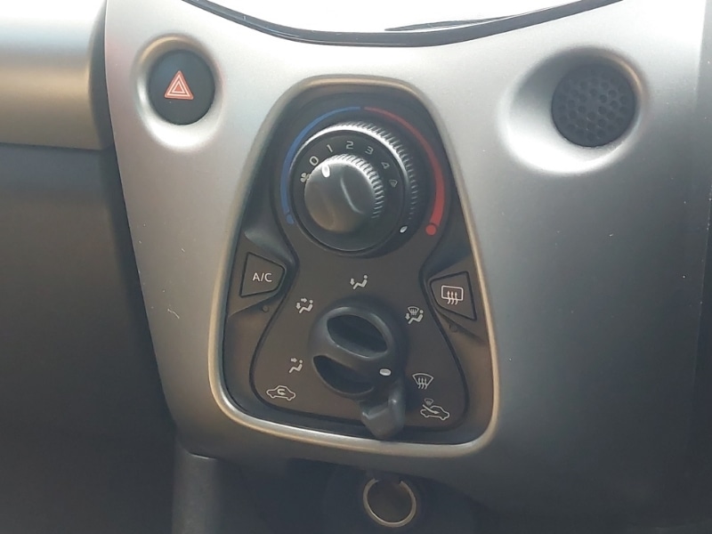 Used Peugeot 108 2016 for sale - 77141929: Photo 17