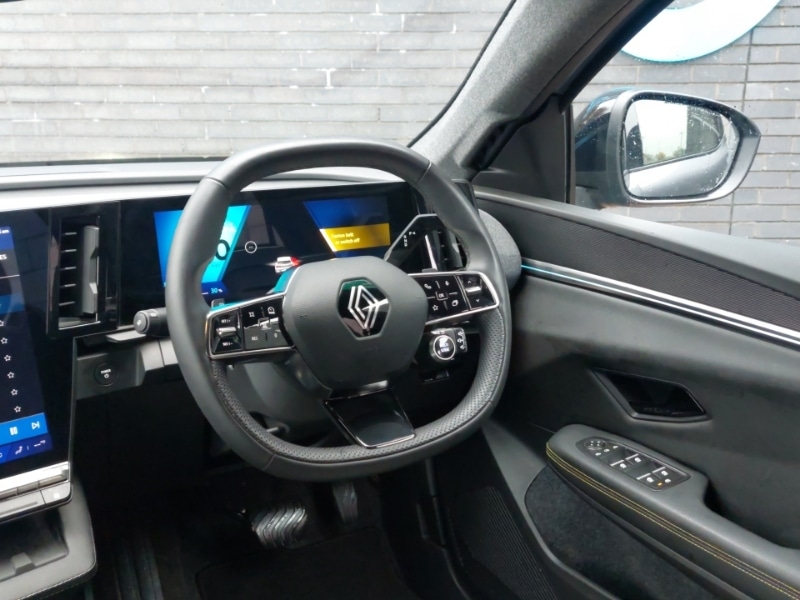 Used Renault Scenic E-Tech 2025 for sale - 76254570: Photo 10