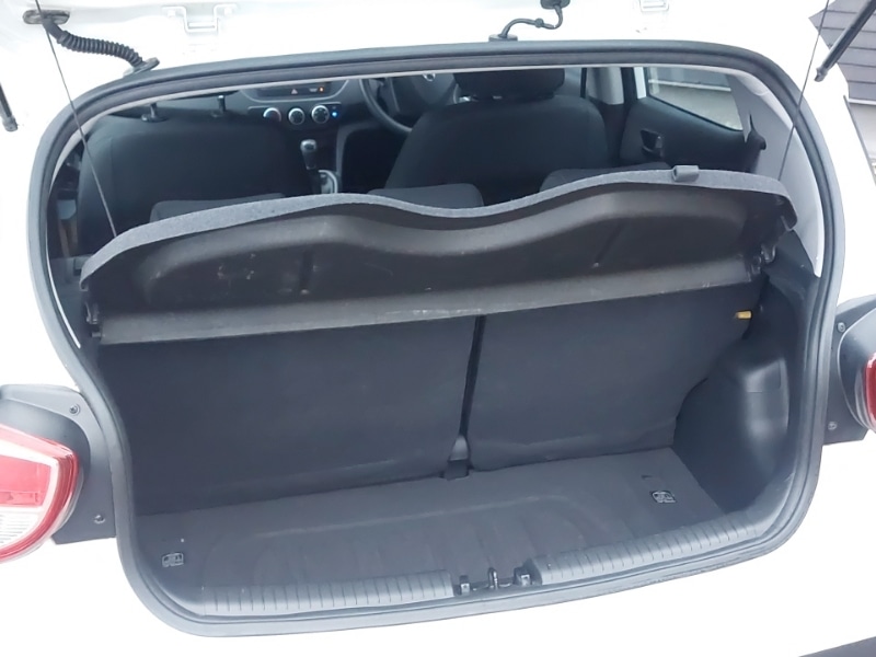 Used Hyundai i10 2018 for sale - 77004320: Photo 8