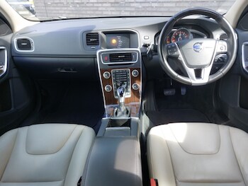 Used Volvo S60 2018 for sale - 78354907: Photo