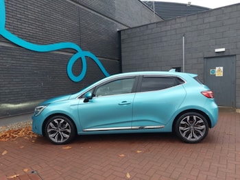 Used Renault Clio 2021 for sale - 76696094: Photo