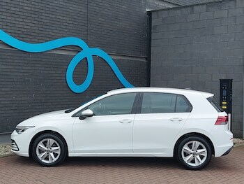 Used Volkswagen Golf 2022 for sale - 77702156: Photo