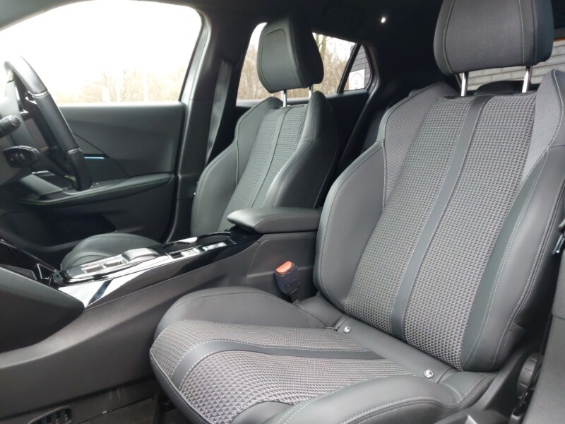 Used Peugeot 2008 2023 for sale - 77606243: Photo 12