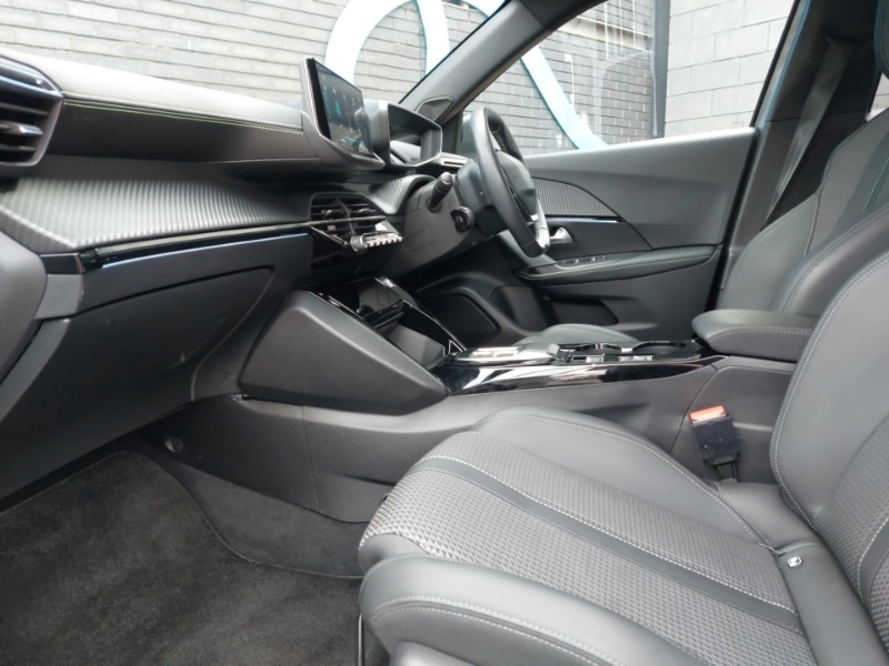 Used Peugeot 2008 2023 for sale - 77606243: Photo 5